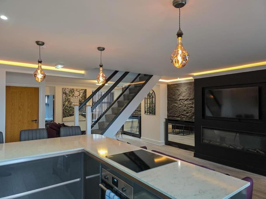 Luxuriously 4-bed Wg Apartment Blackpool